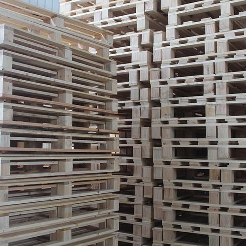 免熏蒸木箱是用人造板,密度板等原材料生产